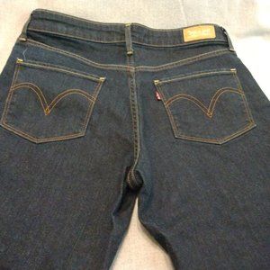 Levi's Capri Jeans Size 8 (29)